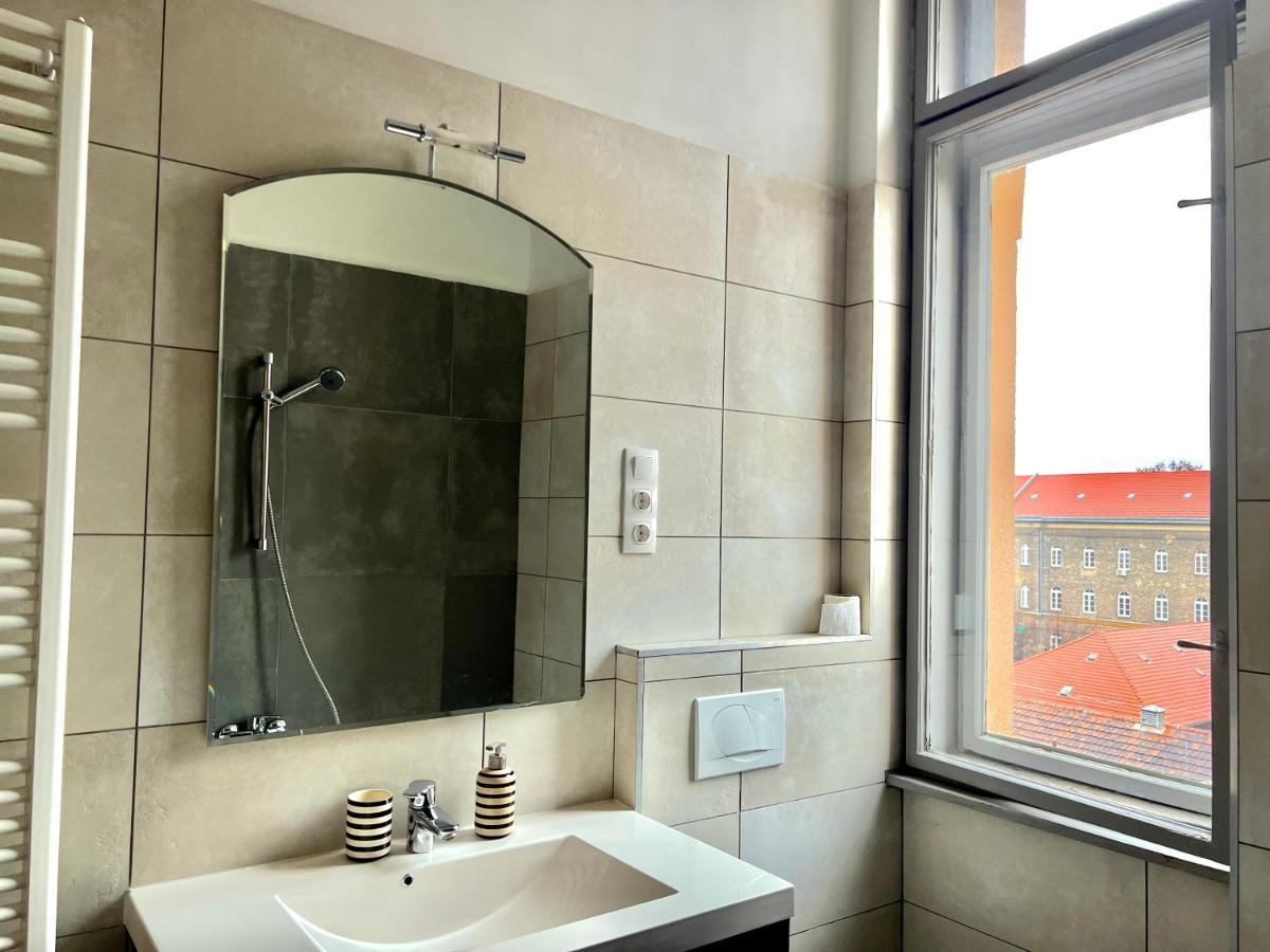 Appartement F14 By Small