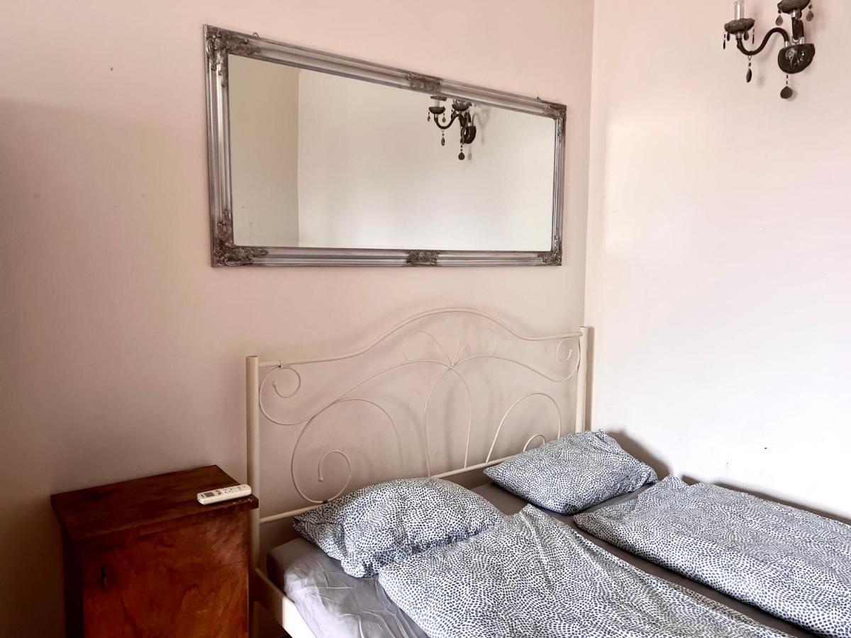 F14 By Small Appartement *